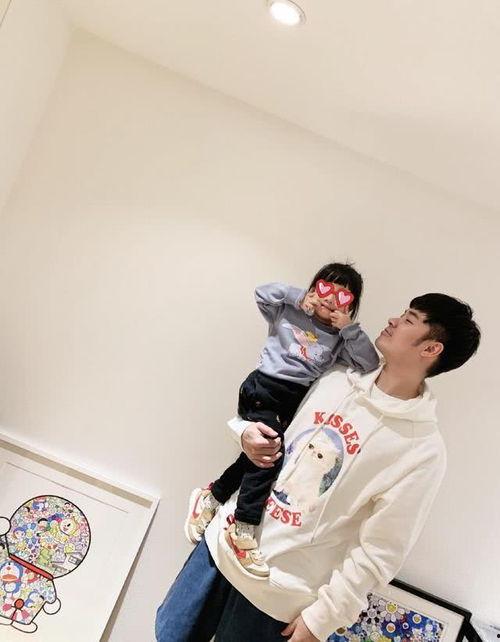 安安吃瓜,揭秘娱乐圈幕后故事